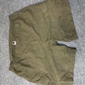 The North Face Men's Khaki Cargo Shorts size XXL
